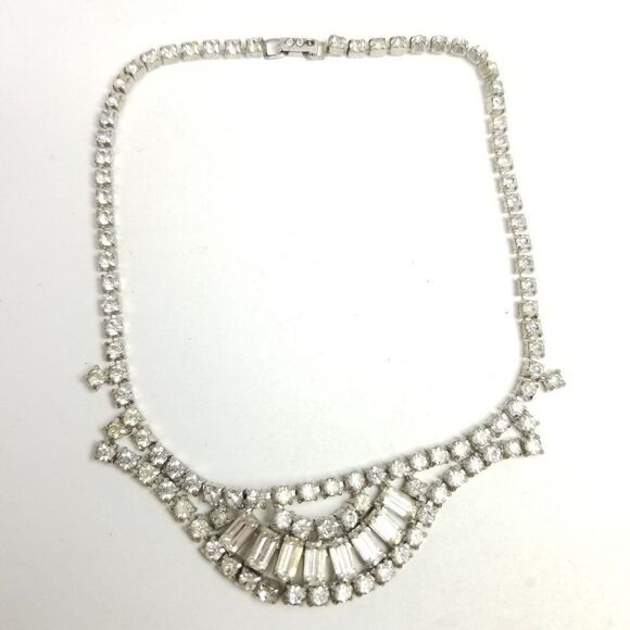 Vintage Kramer Rhinestone Collar Necklace, Silver Tone Sparkle, Estate - Picture 2 of 9
